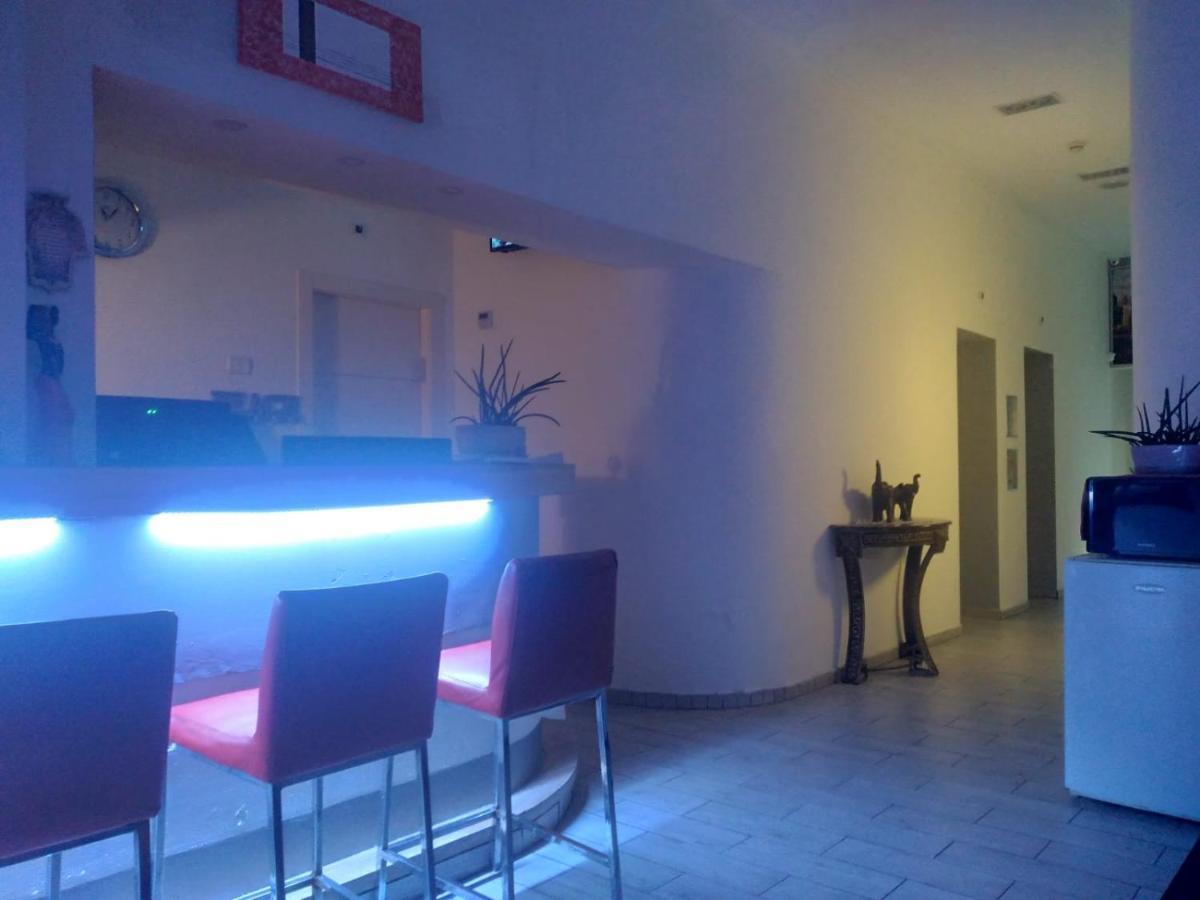 Superior Motel Haifa Ngoại thất bức ảnh